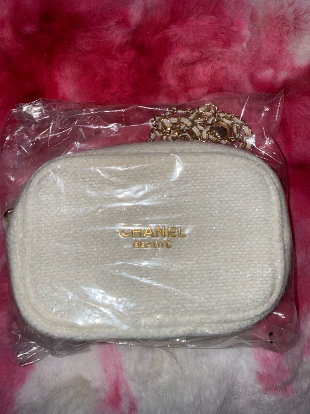 CHANEL Beauty White Tweed Crossbody Bag with Gold Chain!
